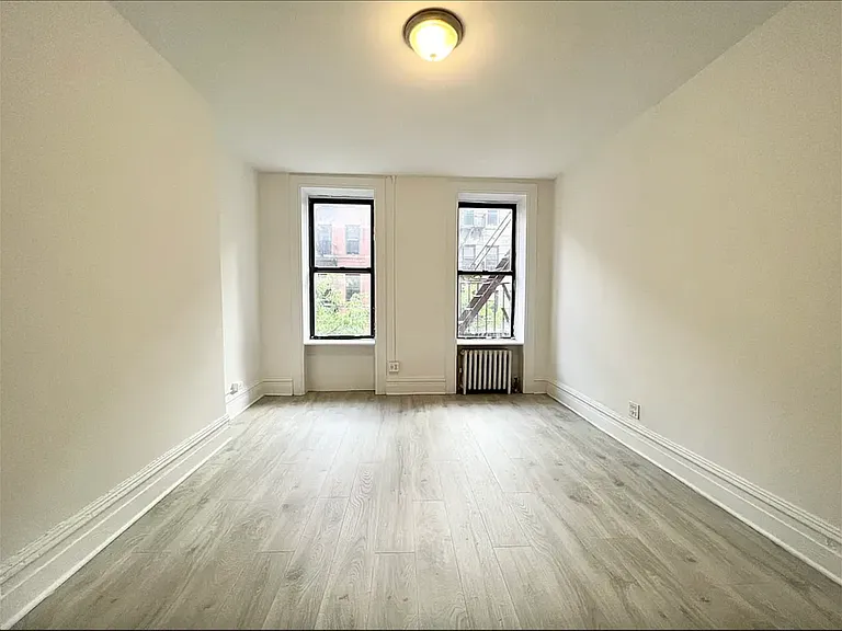 317 E 93rd St #4S — Photo 3