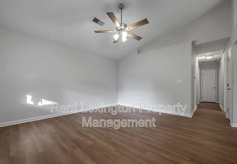660 Morgan Hills Dr — Photo 5