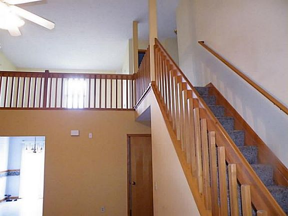 5th image of 7877 Grandlin Park Ct