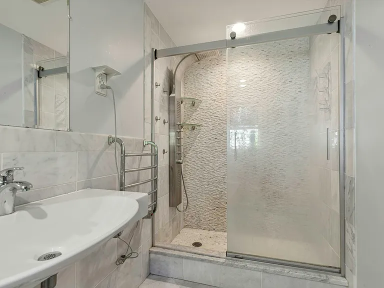 817 Winton St #1 — Photo 13
