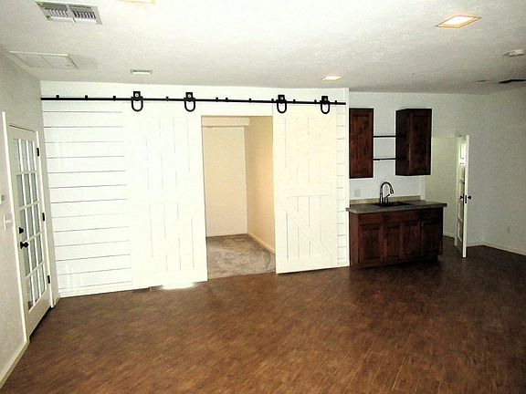 3rd image of 1427 Paseo De Vaca St
