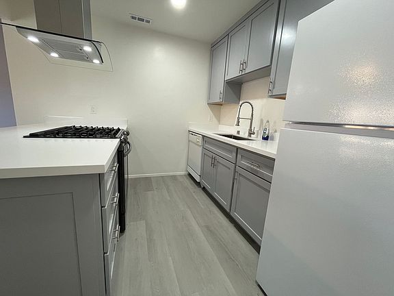 5th image of 4001 Carriebee Ct