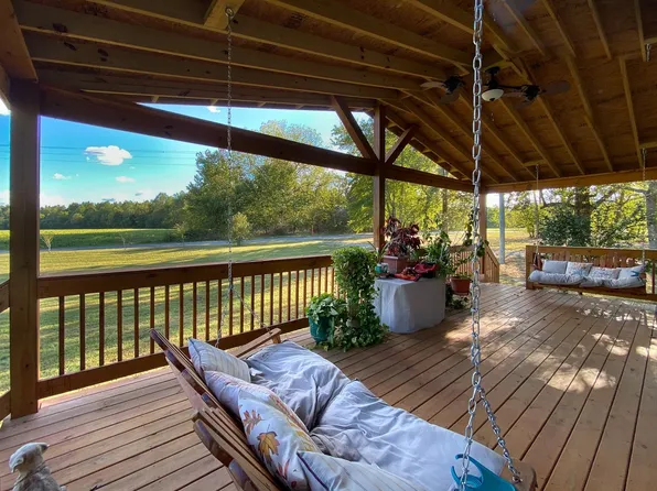1260 Toy Denny Rd, Bradyville, TN 37026