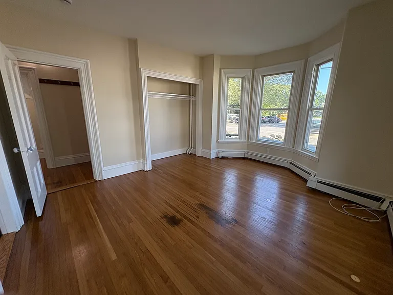 32 Cottage St #3 — Photo 3