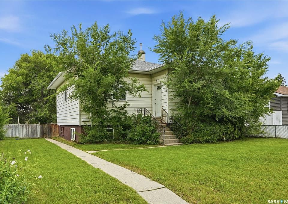 1st image of 209 T AVENUE N