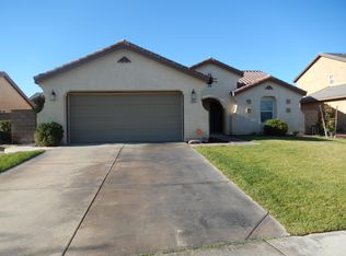 3020 E Newgrove St, Lancaster, CA 93535