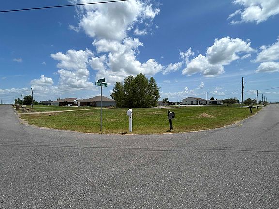 4th image of 1304 Tall Sky Dr