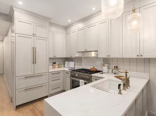686 Carroll St FLOOR 3, Brooklyn, NY 11215