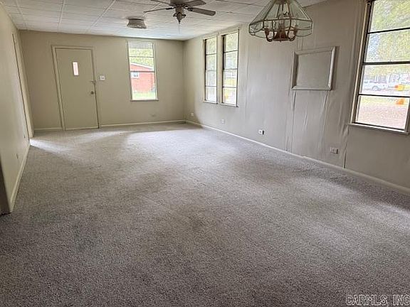 2nd image of 823 Morris Ave