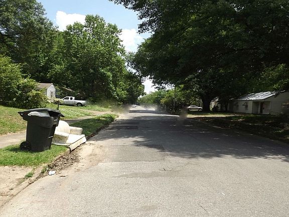 4th image of 4079 Leroy Ave