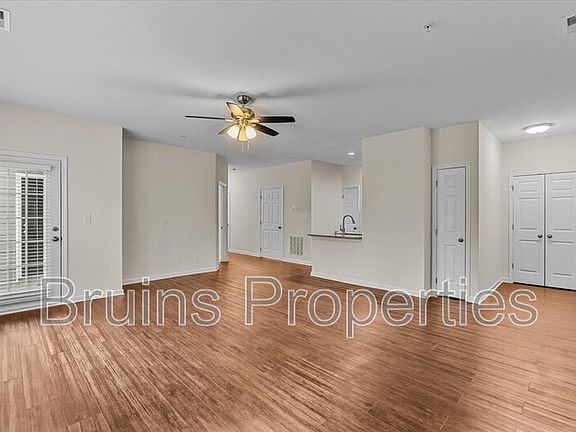 3rd image of 2606 Pennoak Way #1