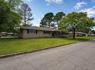808 N Brady Dr, Hominy, OK 74035