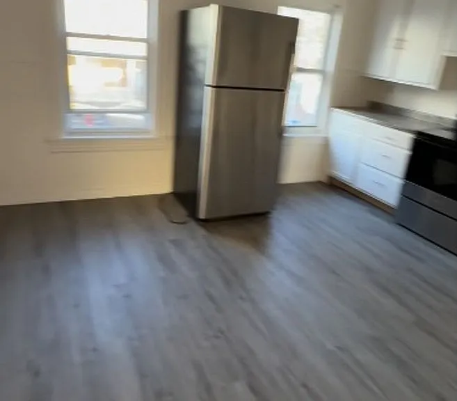 715 Union St — Photo 12