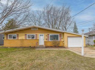 1651 Georgia St, Oshkosh, WI 54902