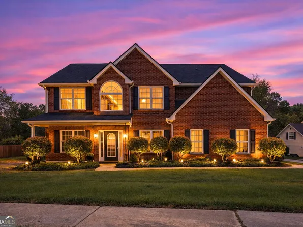 28 Fox Ridge Dr, Newnan, GA 30265