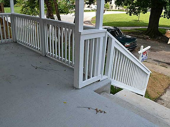 2nd image of 1135 Marlowe Ave