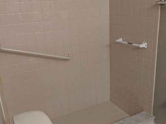 5th image of 9930 Bay Vista Estates Blvd