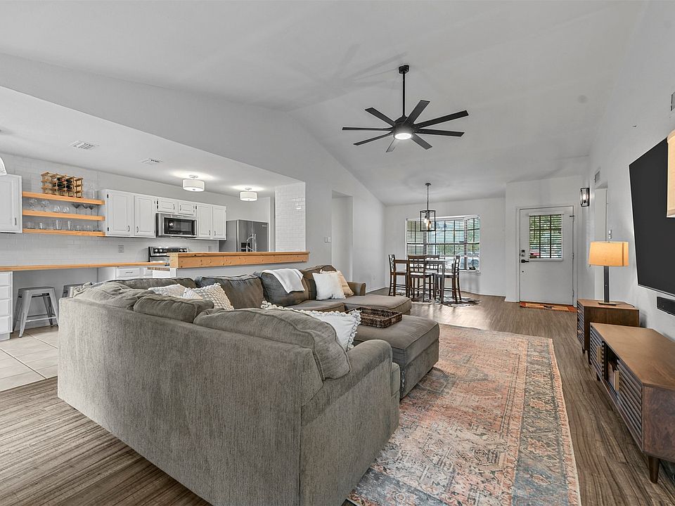1st image of 2252 Bowie Dr