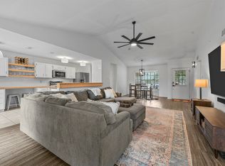 2252 Bowie Dr, Carrollton, TX 75006