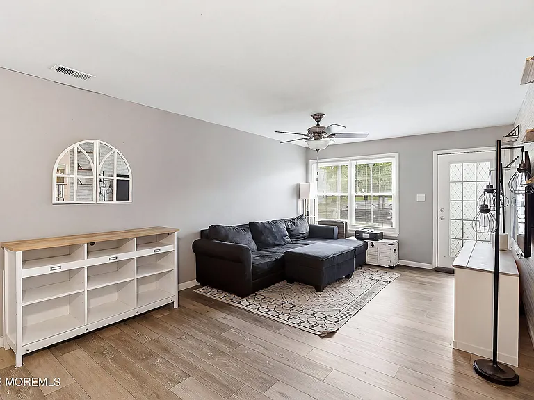 65 Briarwood Ct — Photo 5