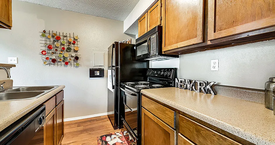 Chelsea Creek Apartment Homes — Photo 3