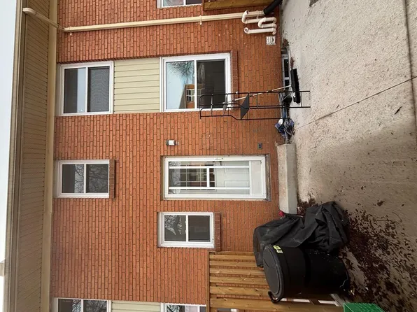 834 Exmouth St #22, Sarnia, ON N7T 5R2