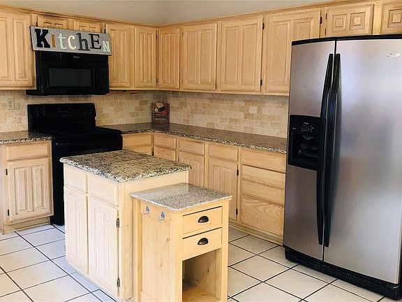 4th image of 2813 Panorama Dr