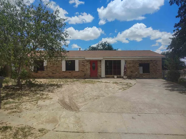 4601 Barcelona Cir, Laredo, TX 78041