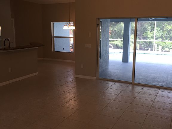 3rd image of 1327 SW 47th Ter
