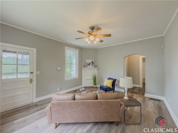 1114 S Broad St, Monroe, GA 30655