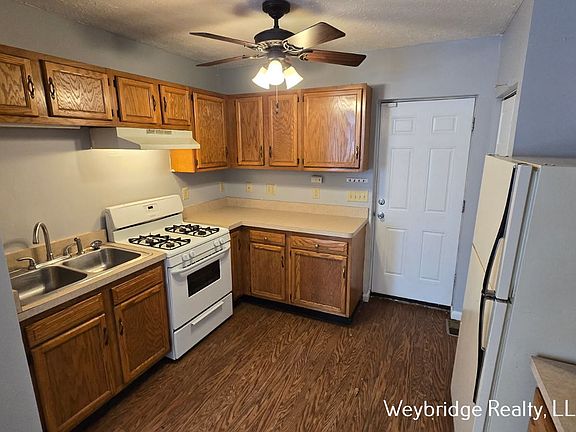 5th image of 4000 W Liberty St #1