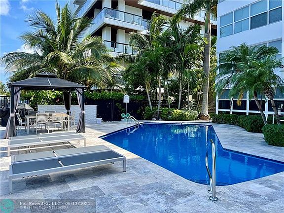 2nd image of 40 Isle Of Venice Dr APT 14