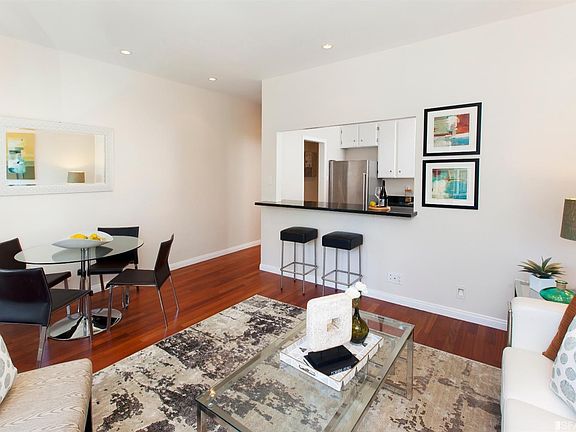 4th image of 2025 Broderick St APT 7