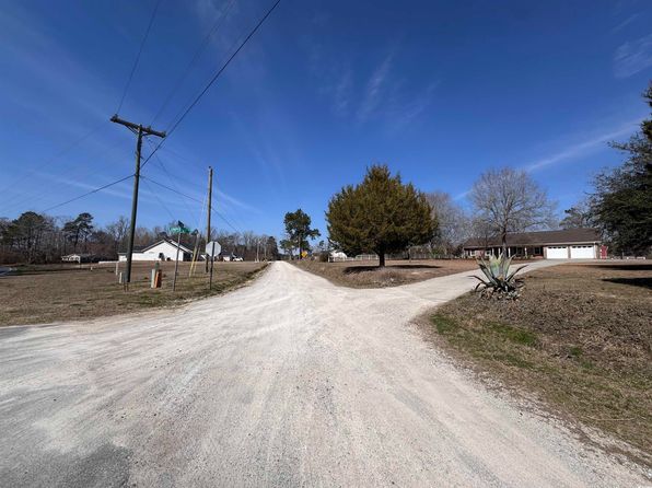 1663 Little Buck Rd., Conway, SC 29526
