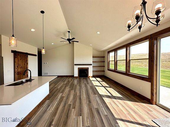 3rd image of 1112 Sweetgrass Ln
