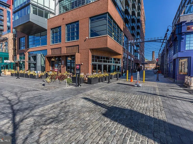 350 G St SW #525 — Photo 29