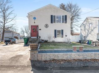 150 Keeley Ave, Warwick, RI 02886
