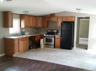 402 E Hector Ave #1, Arma, KS 66712