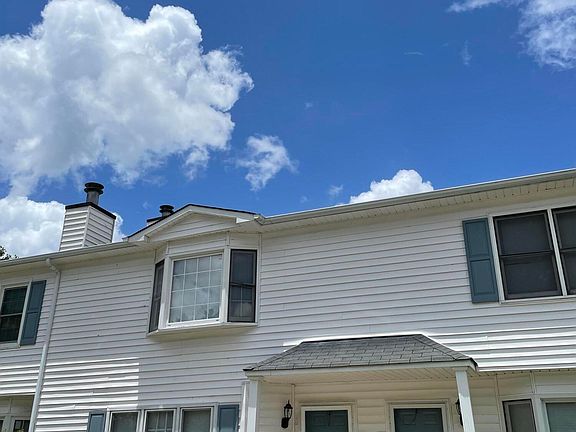 3rd image of 1101 Grovemont Drive #A3