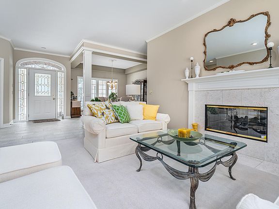 3rd image of 5063 Colony Woods Dr