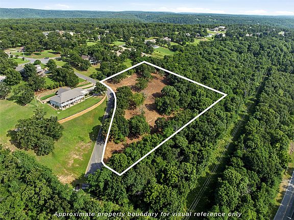 5th image of Wilderness Ln