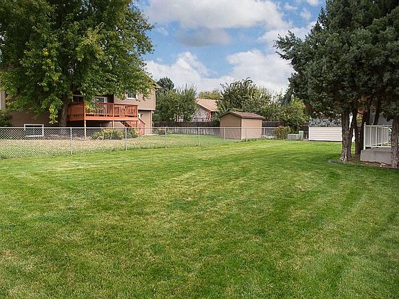 4th image of 3077 Avenue D