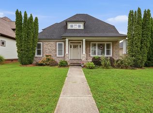 9712 Rookwood Cir, Ooltewah, TN 37363