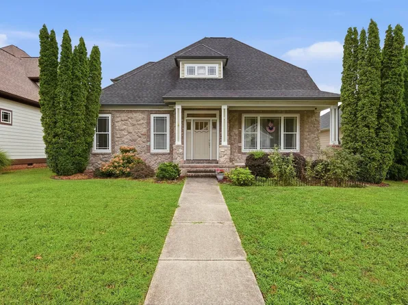 9712 Rookwood Cir, Ooltewah, TN 37363