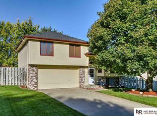 4026 N 211th St, Elkhorn, NE 68022