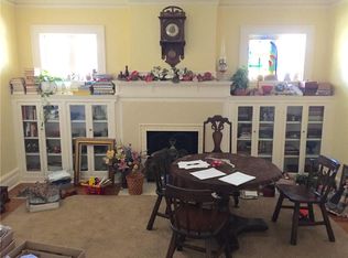 1933 Chatburn Ct, Fort Worth, TX 76110