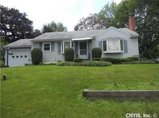 215 Boulder Rd, Syracuse, NY 13209