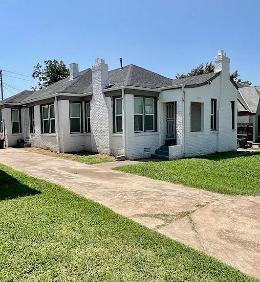 2554 NW 22nd St — Photo 1