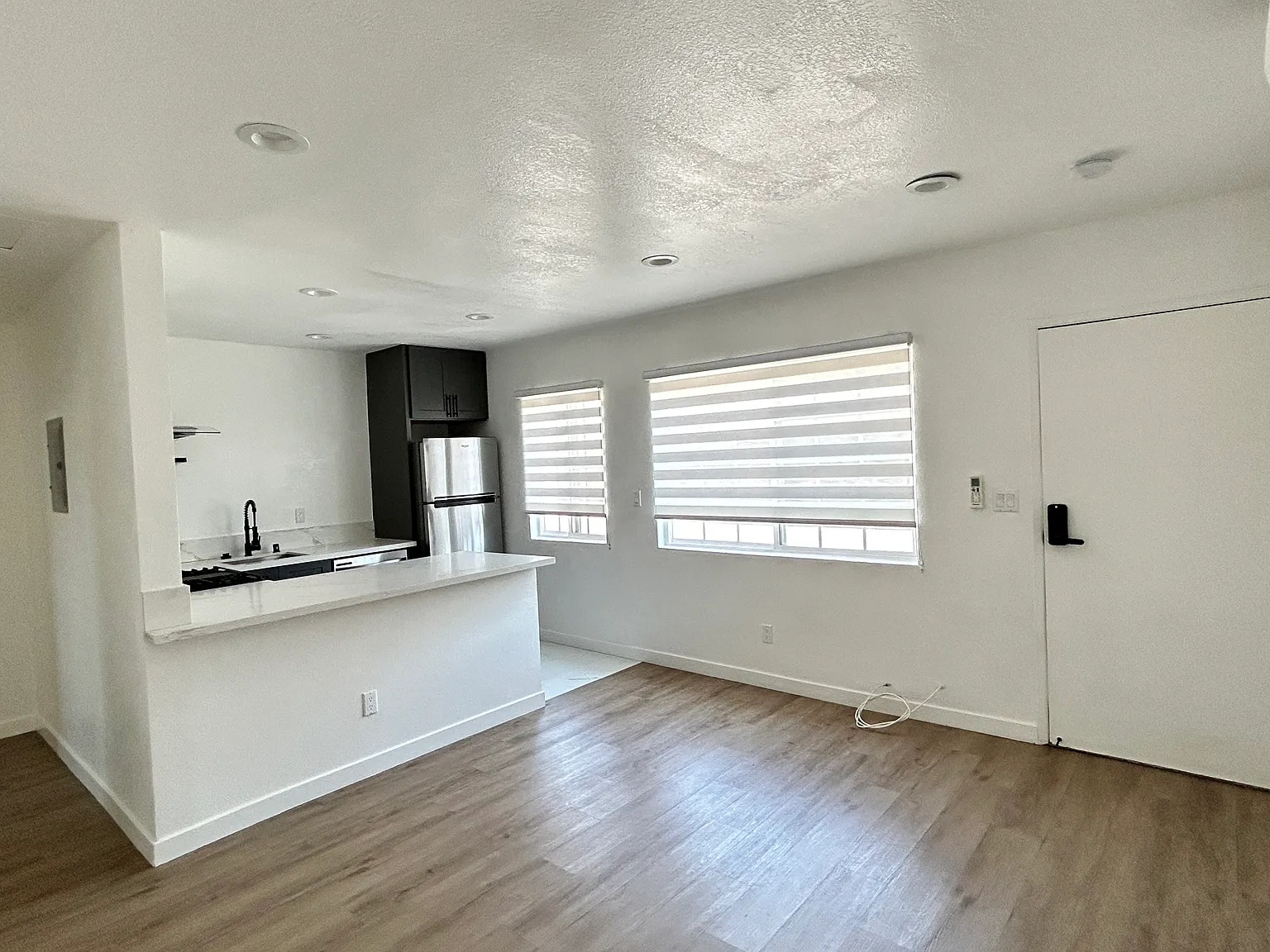 Studio, 600 sqft, $2,000 — Photo 4