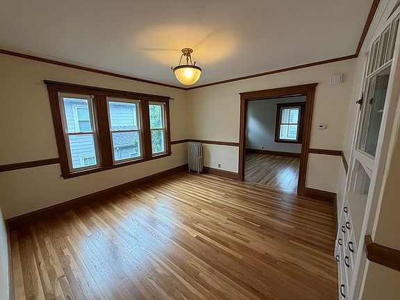 4th image of 24-26 Benjamin Rd #24